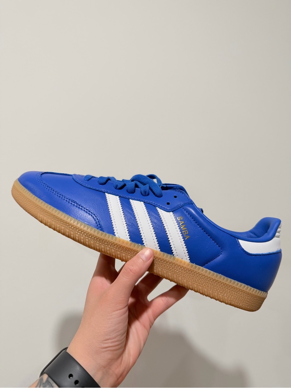 Adidas men’s Samba Blue Leather Sneaker